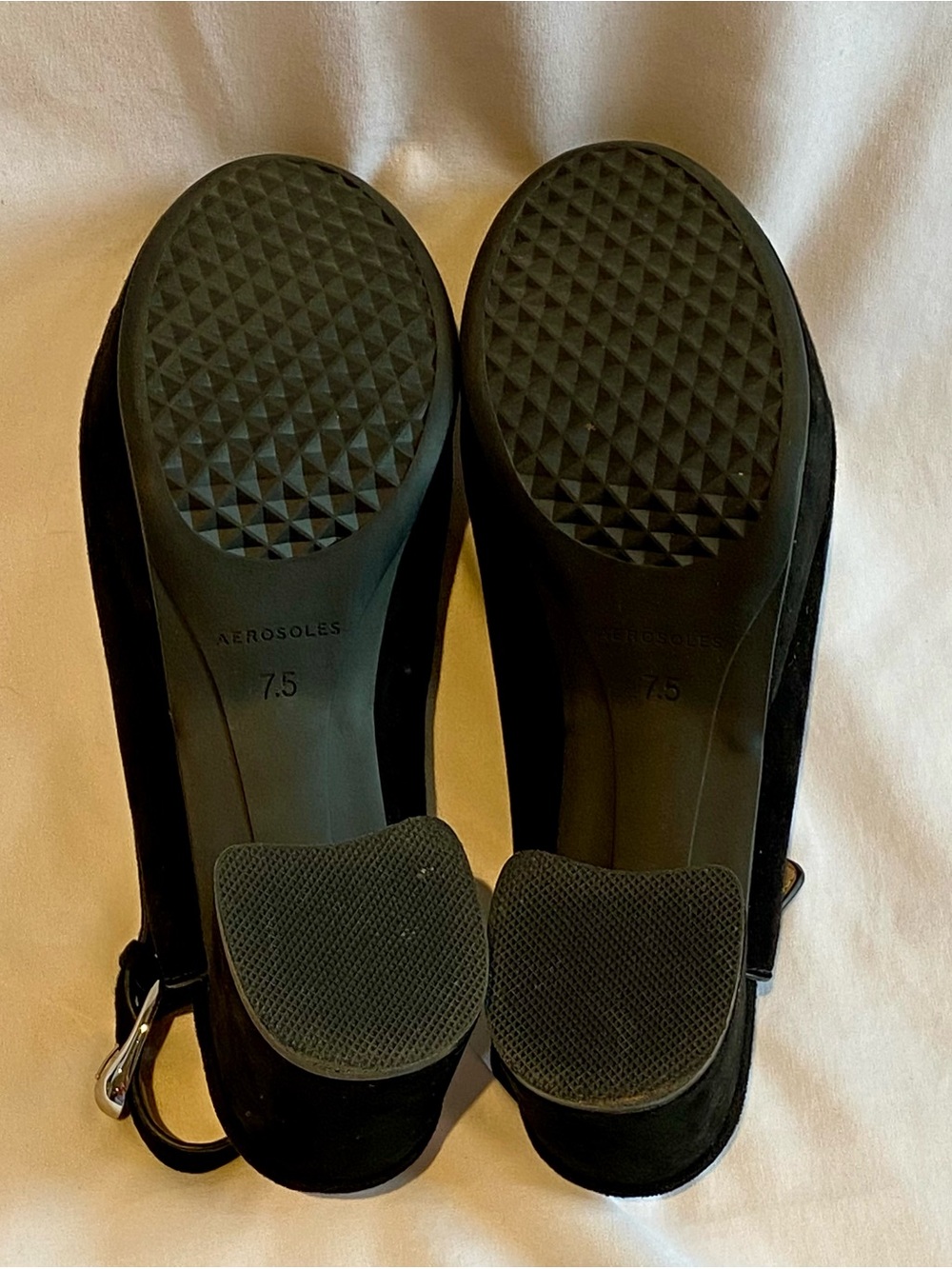 Aerosoles Cornelia Black Suede Peep-Toe Platform Sandal, size 7.5 - Picture 4 of 6